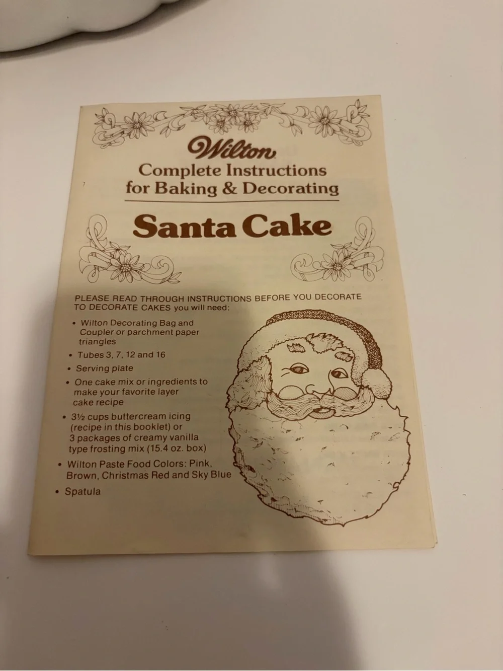 Wilton 70’s & 80’s cake pan bundle